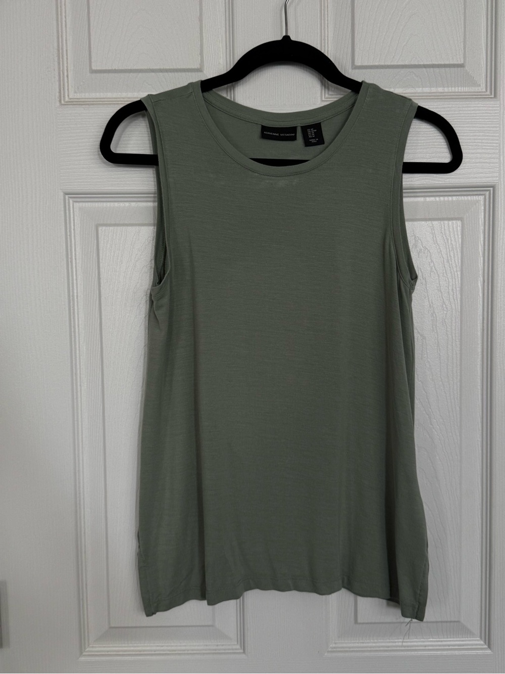Adrienne Vittadini Olive Green Sleeveless Tank